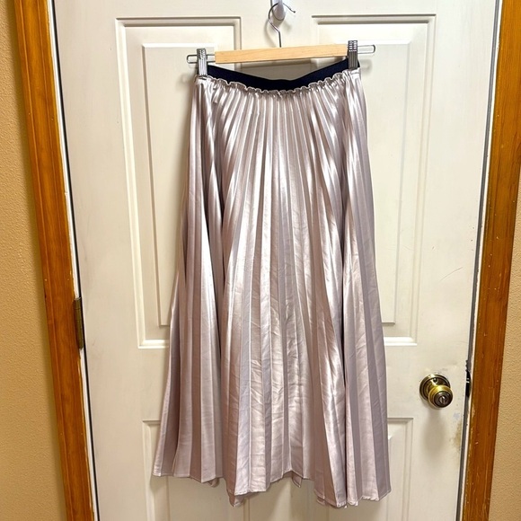 Zara Elegant Champagne Cream Pleated Satin look maxi Skirt size S - Picture 2 of 7